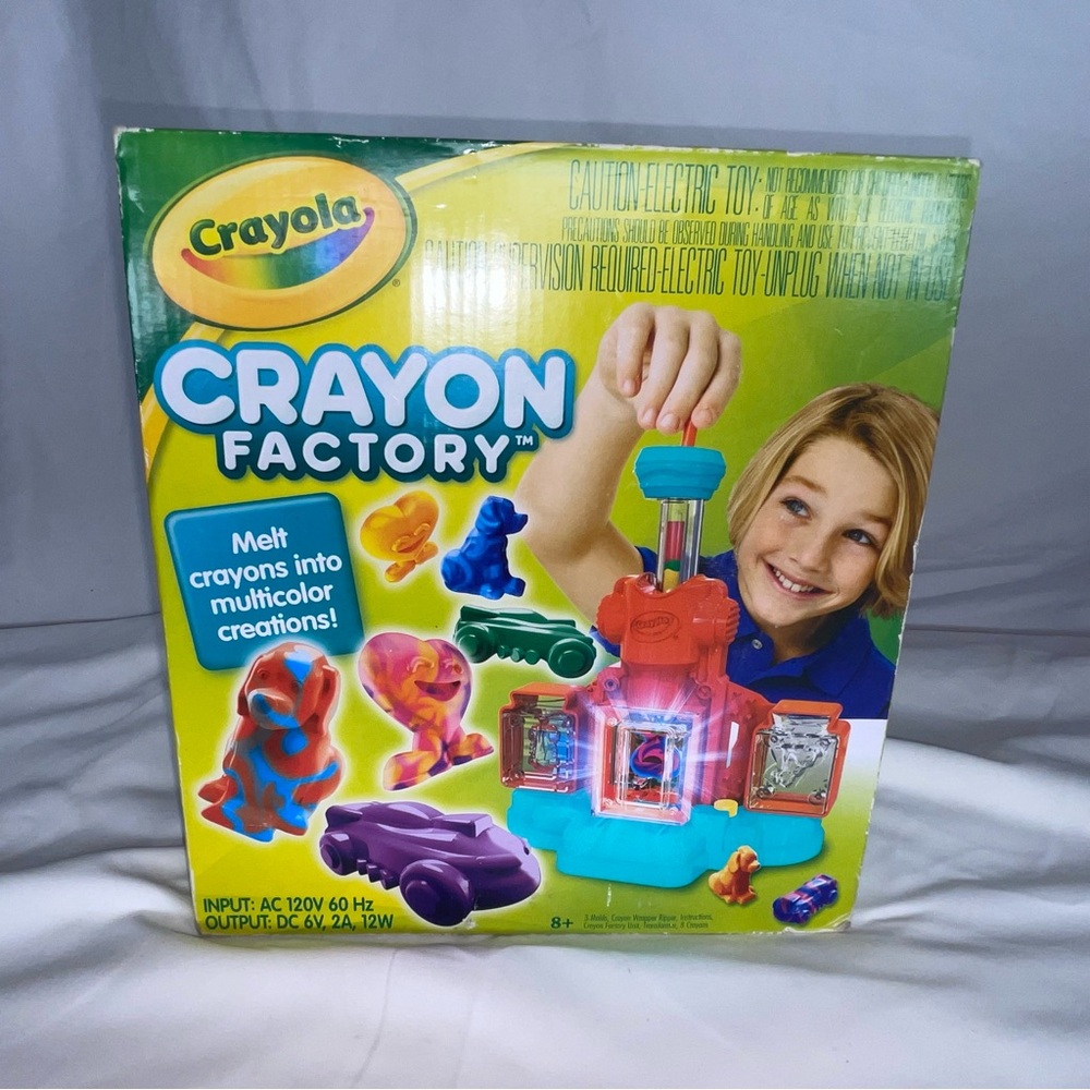 BNIB Crayola Crayon Factory, Craft Kit